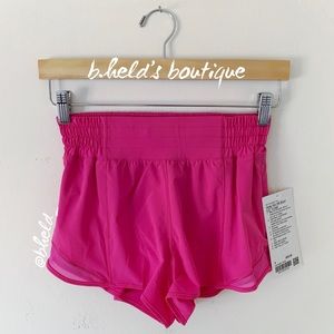 lululemon Hotty Hot High-Rise Lined Short 2.5" Sonic Pink Size 4 New NWT